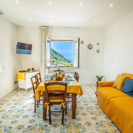 Blue Bell - Amazing Capri View Appartement *